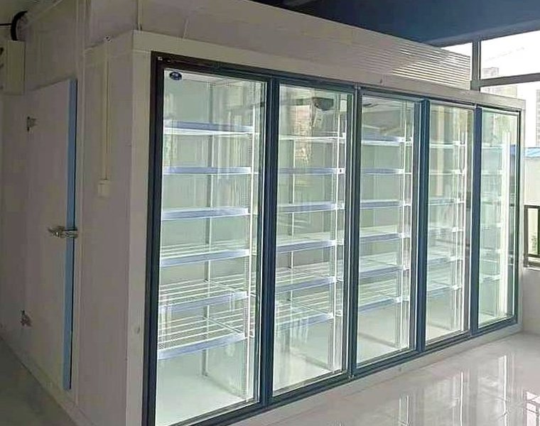 Display chiller